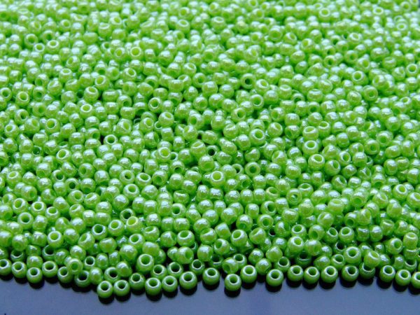 20g TOHO Beads 131 Opaque Lustered Sour Apple 11/0 beads mouse
