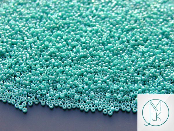 10g 132 Opaque Turquoise Luster Toho Seed Beads 15/0 1.5mm Michael's UK Jewellery