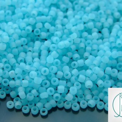 TOHO Seed Beads 143F Ceylon Frosted Aqua 8/0 beads mouse
