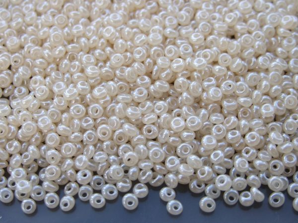 10g 147 Ceylon Light Ivory Toho 3mm Magatama Seed Beads Michael's UK Jewellery