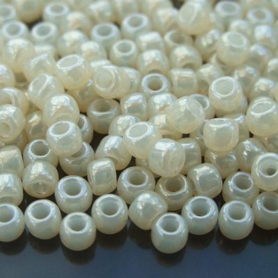 10g 147 Ceylon Light Ivory Toho Seed Beads 3/0 5.5mm Michael's UK Jewellery