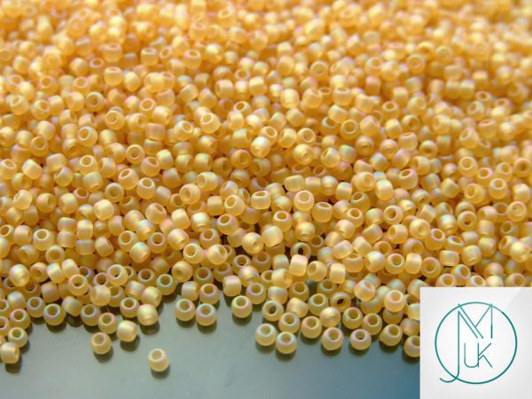 TOHO Seed Beads 162F Transparent Frosted Light Topaz Rainbow 11/0 beads mouse