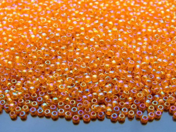 TOHO Seed Beads 174B Transparent Rainbow Hyacinth 11/0 beads mouse