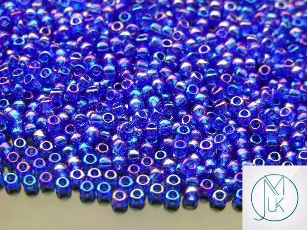 TOHO Seed Beads 178 Transparent Sapphire Rainbow 8/0 beads mouse