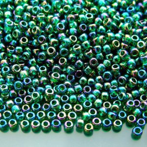 TOHO Seed Beads 179 Transparent Emerald Rainbow 8/0 beads mouse