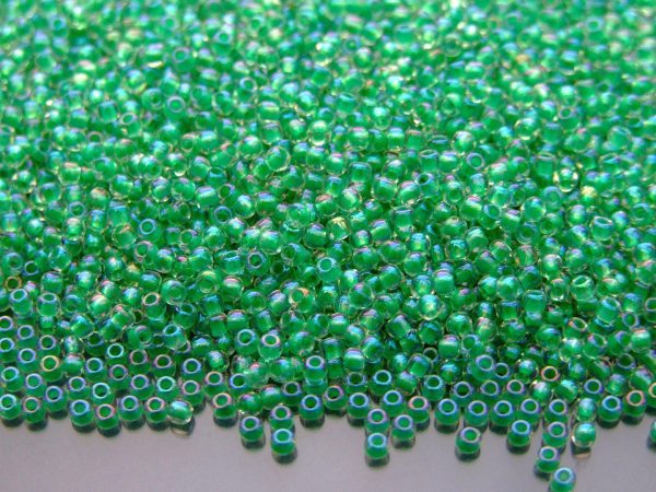 TOHO Seed Beads 187 Inside Color Crystal Shamrock Lined 11/0 beads mouse