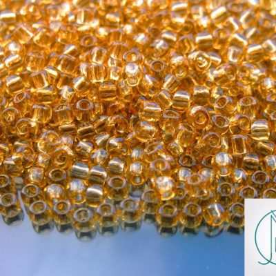 TOHO Seed Beads 2 Transparent Light Topaz 6/0 beads mouse