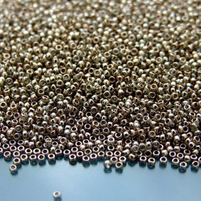 10g 204 Gold Luster Montana Blue Toho Seed Beads 15/0 1.5mm Michael's UK Jewellery