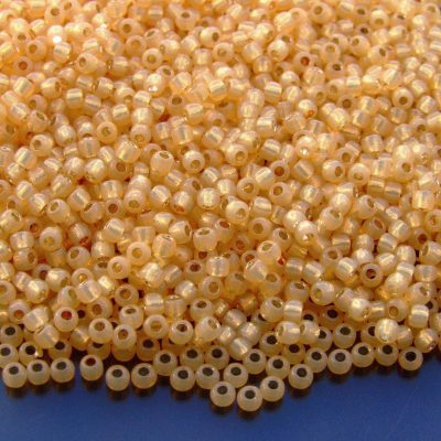 TOHO Seed Beads 2110 Silver Lined Milky Light Topaz 11/0 beads mouse