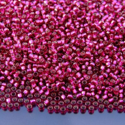 TOHO TAKUMI Beads 2223 Silver Lined Dragonfruit beads mouse