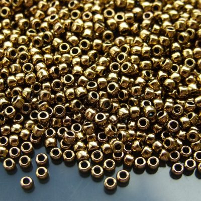 TOHO Seed Beads 223 Antique Bronze 8/0 beads mouse