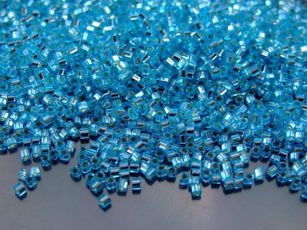 10g 23 Silver Lined Aquamarine Toho Cube Seed Beads 1.5mm Michael's UK Jewellery