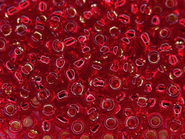 TOHO Seed Beads 25C Silver Lined Ruby 3/0 beads mouse