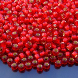 TOHO Seed Beads 25CF Silver Lined Frosted Ruby 6/0 beads mouse