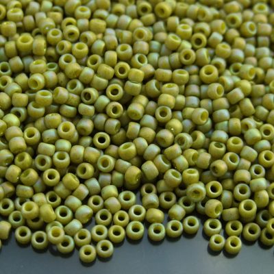 TOHO Seed Beads 2630F Semi Glazed Rainbow Lemongrass 8/0 beads mouse
