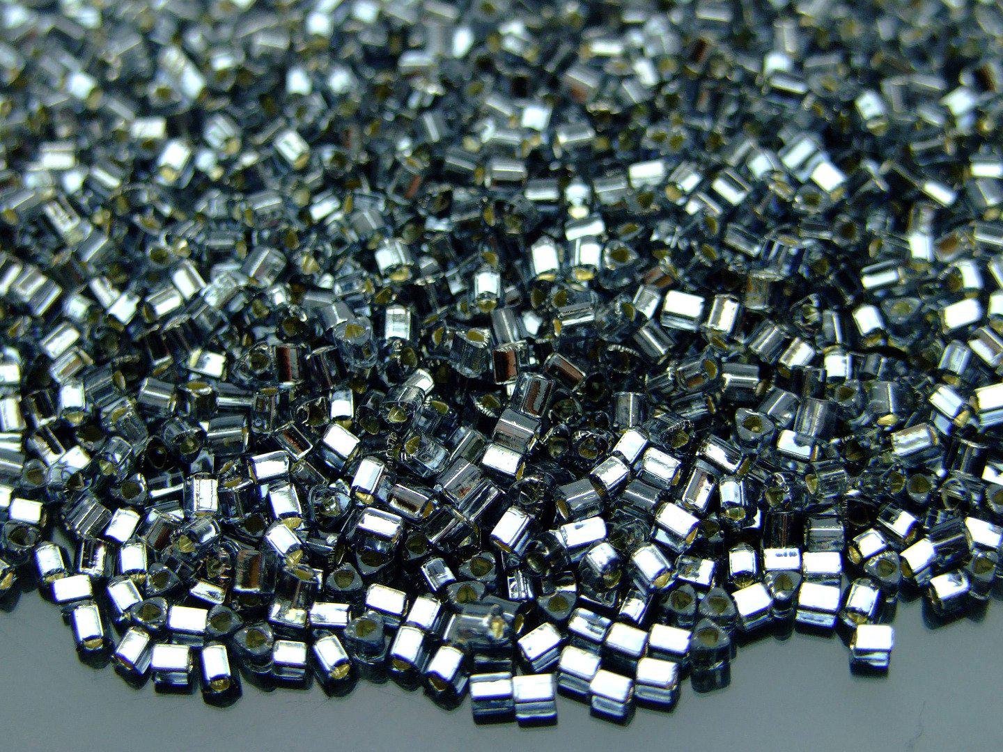 TOHO Triangle Beads 29B Silver Lined Gray 11/0 beadsmouse.co.uk