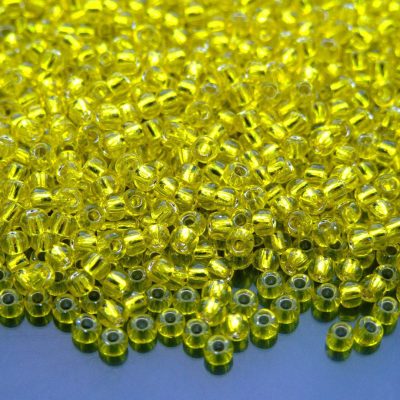 TOHO Seed Beads 32 Silver Lined Lemon 8/0 beads mouse