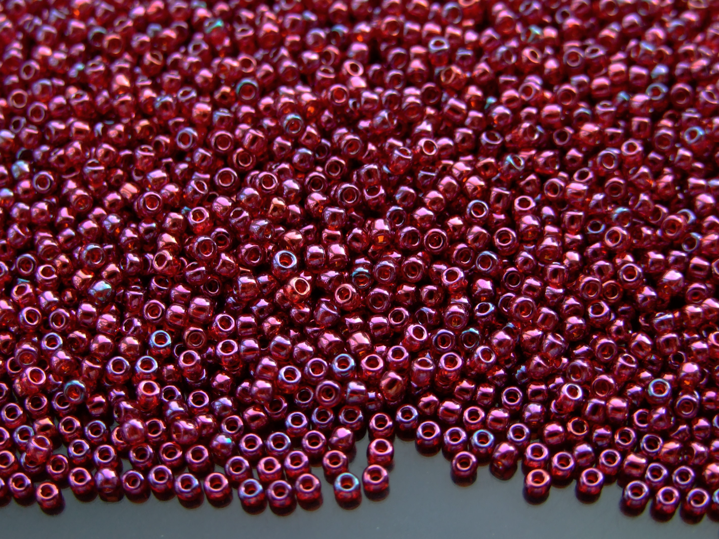 TOHO Seed Beads 332 Gold Lustered Raspberry beadsmouse.co.uk