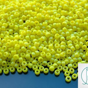TOHO Seed Beads 402F Opaque Frosted Dandelion Rainbow 8/0 beads mouse