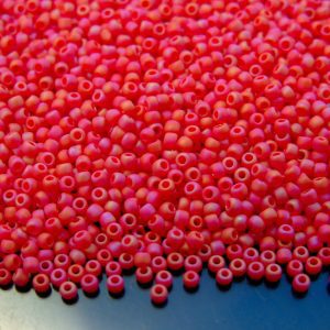 TOHO Seed Beads 405F Opaque Rainbow Frosted Cherry 11/0 beads mouse