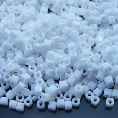 10g 41 Opaque White Toho Cube Seed Beads 3mm Michael's UK Jewellery