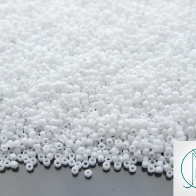 10g 41 Opaque White Toho Seed Beads 15/0 1.5mm Michael's UK Jewellery