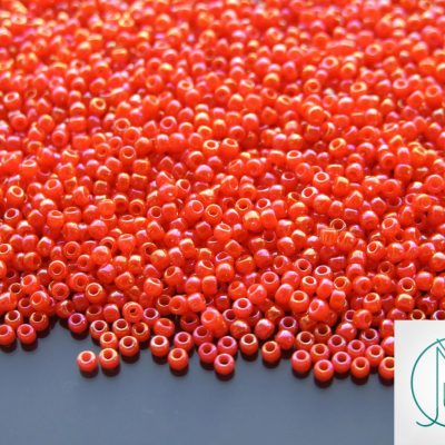 TOHO Seed Beads 410 Opaque Rainbow Pumpkin 11/0 beads mouse