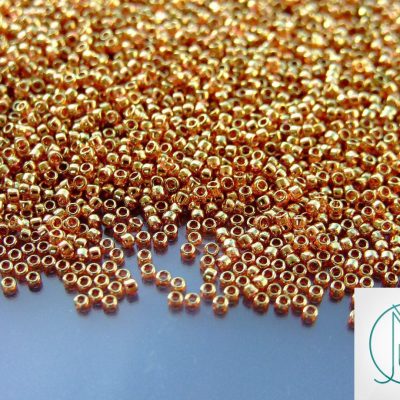 10g 421 Gold Luster Trans Pink Toho Seed Beads 15/0 1.5mm Michael's UK Jewellery