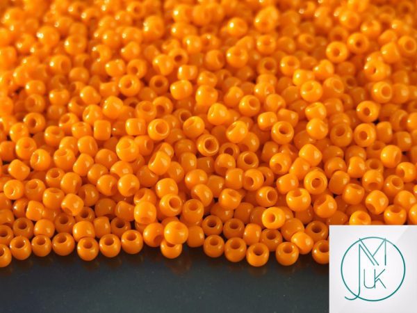 TOHO Seed Beads 42D Opaque Orange 8/0 beads mouse