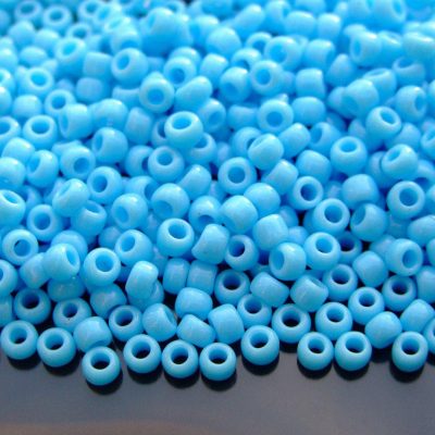 TOHO Seed Beads 43 Opaque Blue Turquoise 6/0 beads mouse