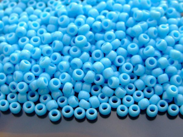 10g 43 Opaque Blue Turquoise Toho Seed Beads Size 6/0 4mm Michael's UK Jewellery