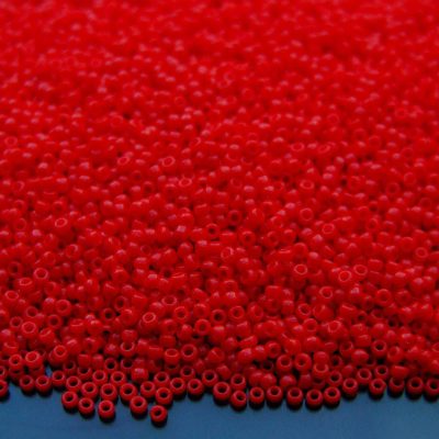 10g 45 Opaque Pepper Red Toho Seed Beads 15/0 1.5mm Michael's UK Jewellery