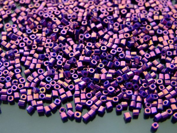 10g 461 Higher Metallic Grape Toho Cube Seed Beads 1.5mm Michael's UK Jewellery