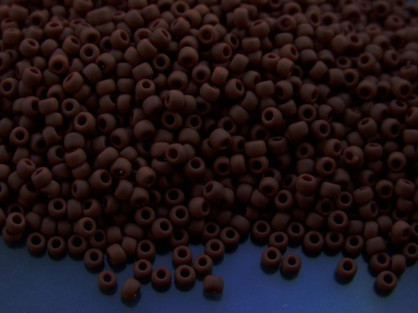 TOHO Seed Beads 46F Opaque Frosted Oxblood 8/0 beads mouse