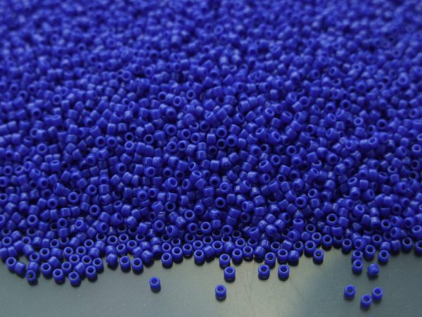 10g 48 Opaque Navy Blue Toho Seed Beads 15/0 1.5mm Michael's UK Jewellery