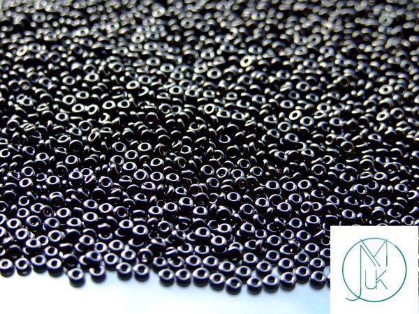 10g 49 Opaque Jet Toho Demi Round Seed Beads 11/0 2mm Michael's UK Jewellery