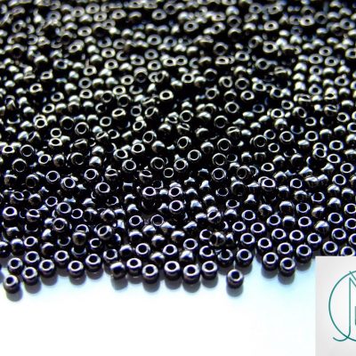10g 49 Opaque Jet Toho Seed Beads 15/0 1.5mm Michael's UK Jewellery