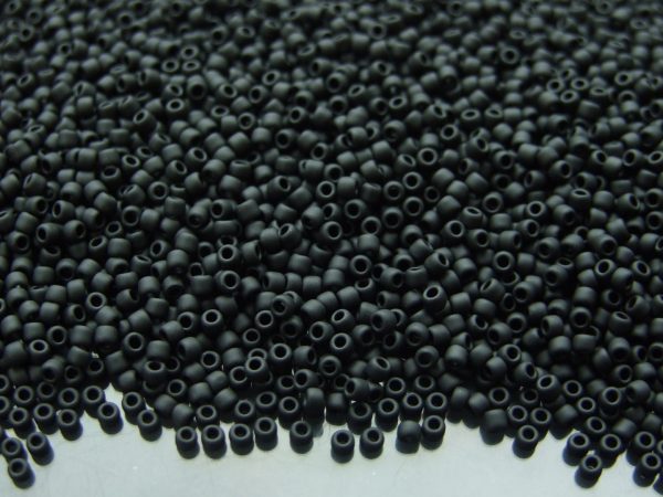 10g 49F Opaque Frosted Jet Toho Seed Beads 11/0 2.2mm Michael's UK Jewellery