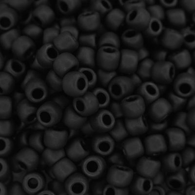 TOHO Seed Beads 49F Opaque Jet Frosted 3/0 beads mouse