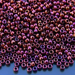 TOHO Seed Beads 502 Higher Metallic Amethyst 8/0 beads mouse