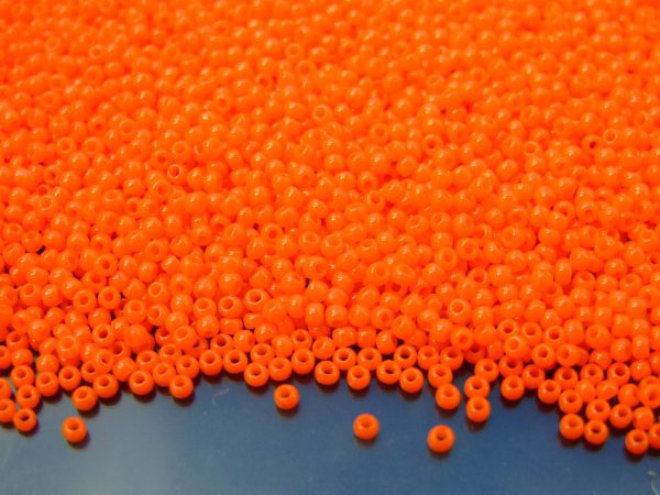 TOHO Seed Beads 50A Orange 11/0 beads mouse
