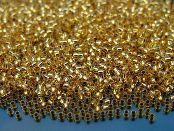 TOHO Seed Beads 701 24K Gold Lined Crystal 11/0 beads mouse