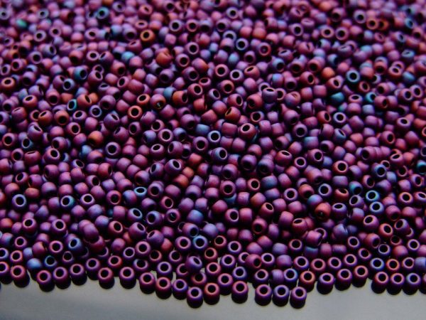 TOHO Seed Beads 704 Matte Color Andromeda 11/0 beads mouse