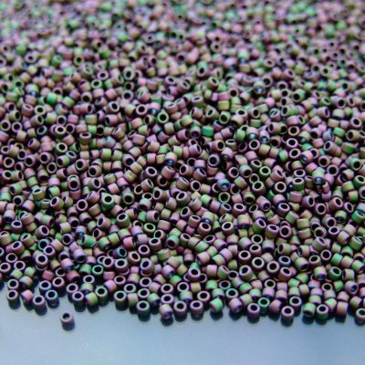 10g 709 Matte Color Iris Violet Toho Seed Beads 15/0 1.5mm Michael's UK Jewellery