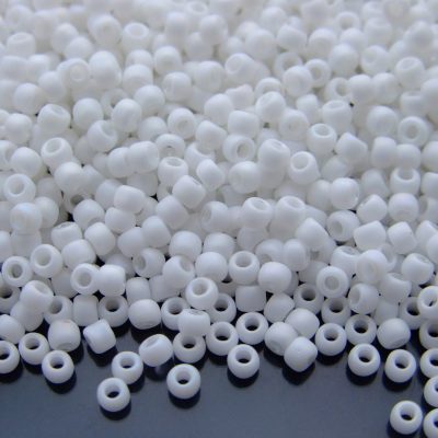 TOHO Seed Beads 761 Matte Color Opaque Rainbow White 8/0 beads mouse