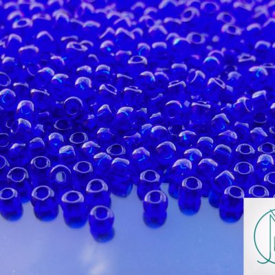 TOHO Seed Beads 8 Transparent Cobalt 6/0 beads mouse