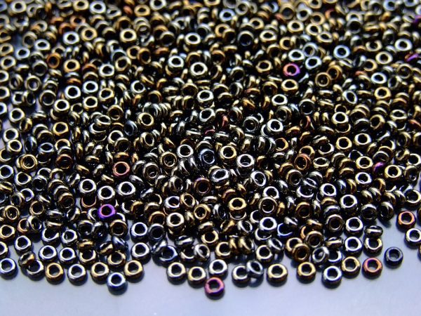10g 83 Metallic Iris Brown Toho Demi Round Seed Beads 8/0 3mm Michael's UK Jewellery