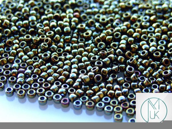 TOHO Seed Beads 83 Metallic Iris Brown 8/0 beads mouse