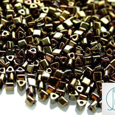 10g 83 Metallic Iris Brown Toho Triangle Seed Beads 8/0 3mm Michael's UK Jewellery