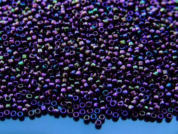TOHO TAKUMI Beads 85 Metallic Iris Purple beads mouse
